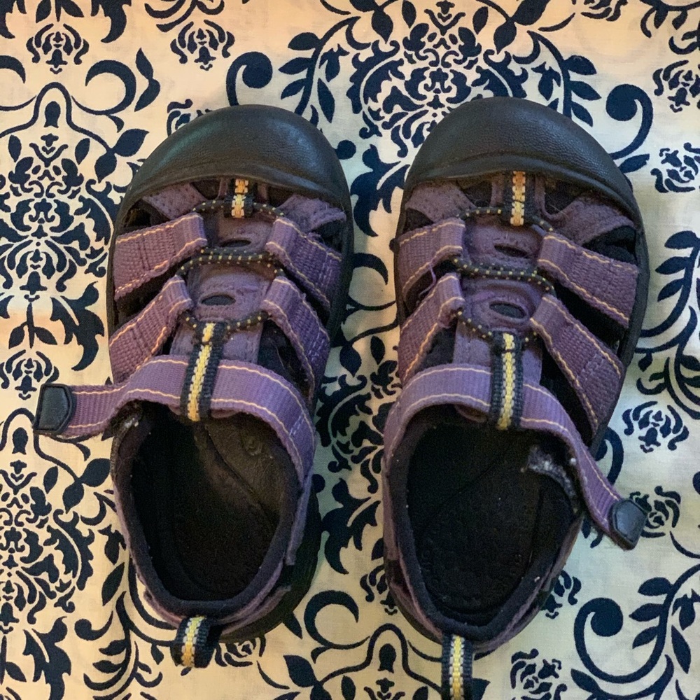 Keen | Purple | Toddler Size 5